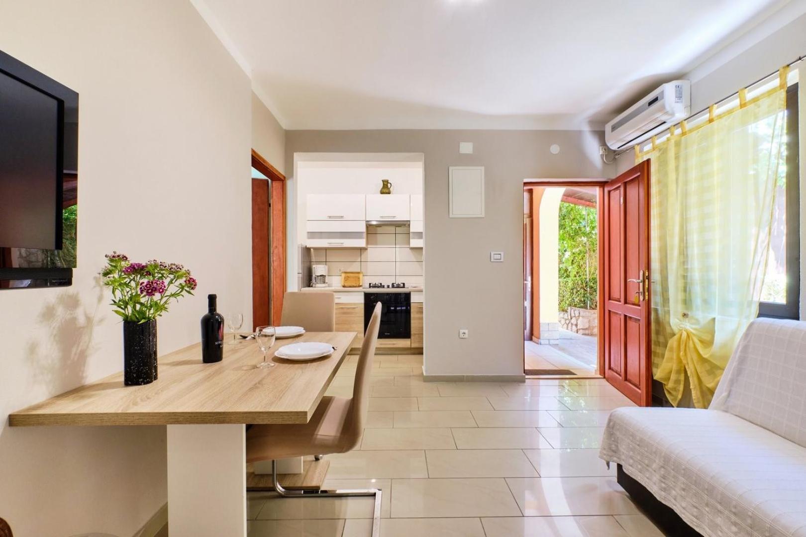 Apartments Ady Mali Losinj Ngoại thất bức ảnh