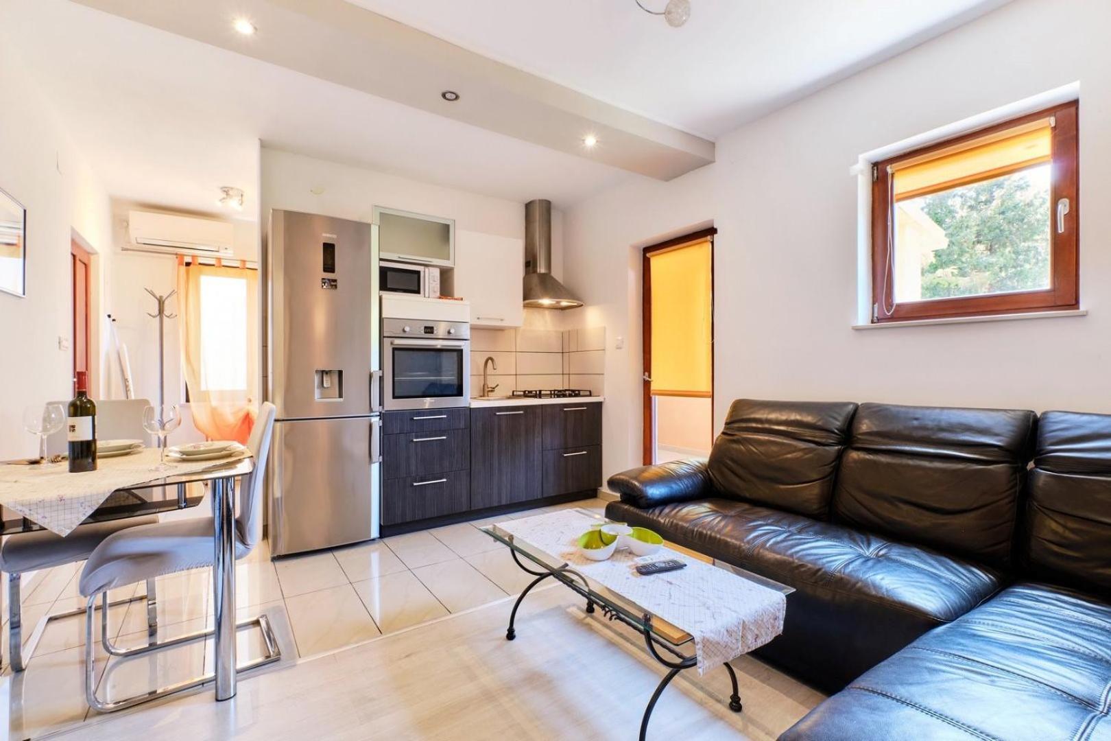 Apartments Ady Mali Losinj Ngoại thất bức ảnh