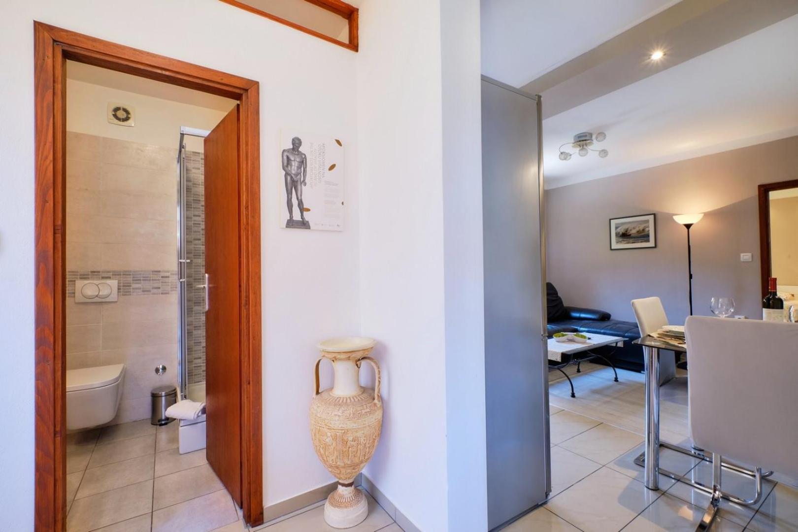 Apartments Ady Mali Losinj Ngoại thất bức ảnh